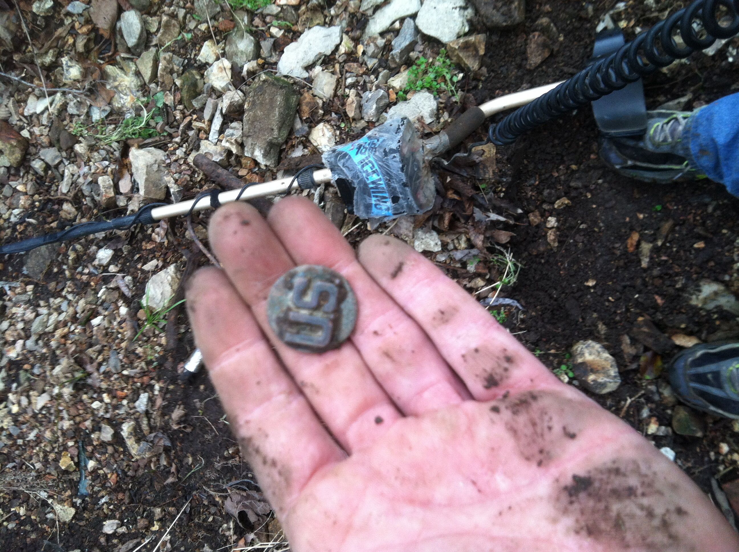 Collar pin in a ditch