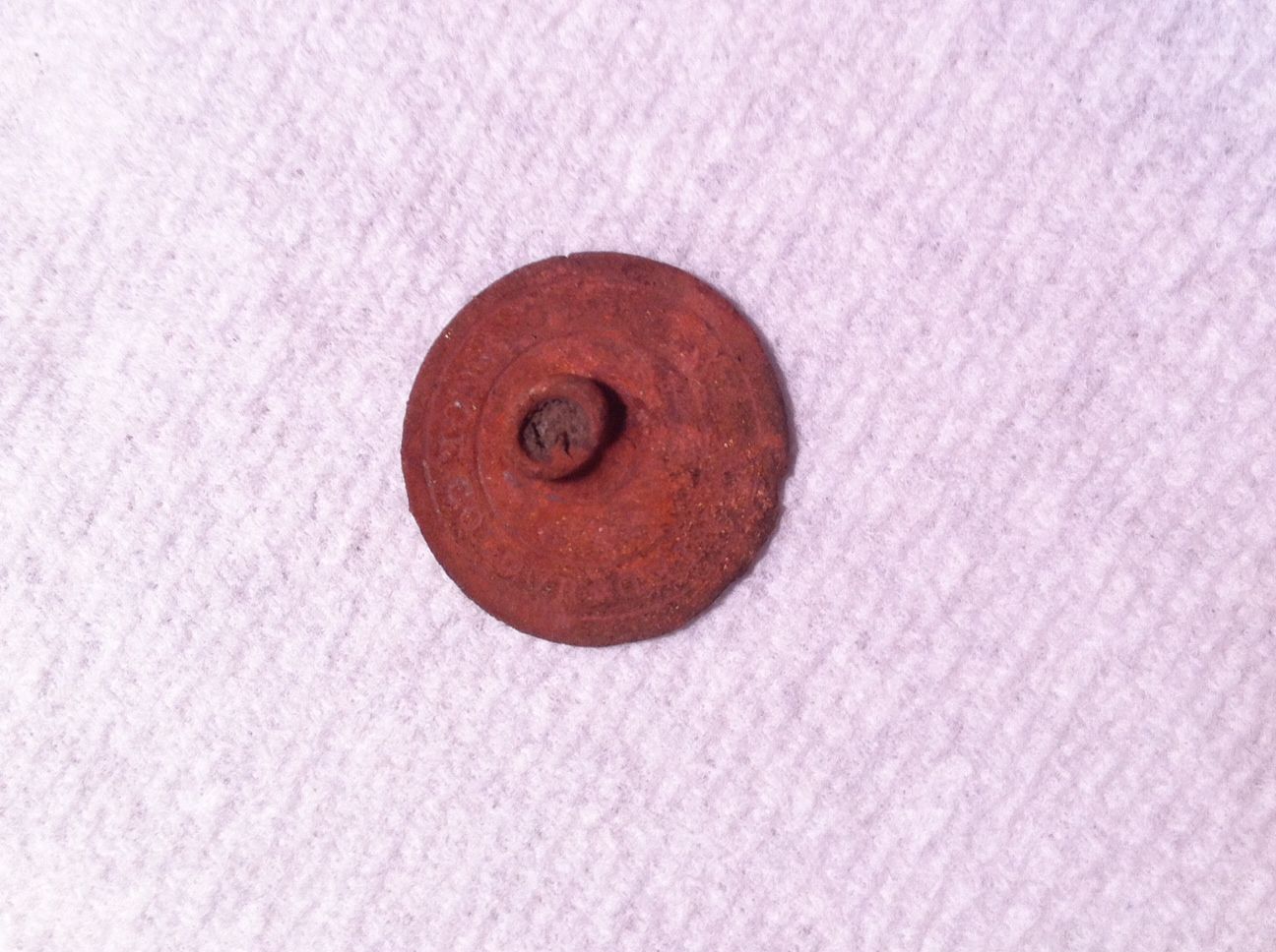 Colonial Aged Button, Late 1700's to mid 1800's..