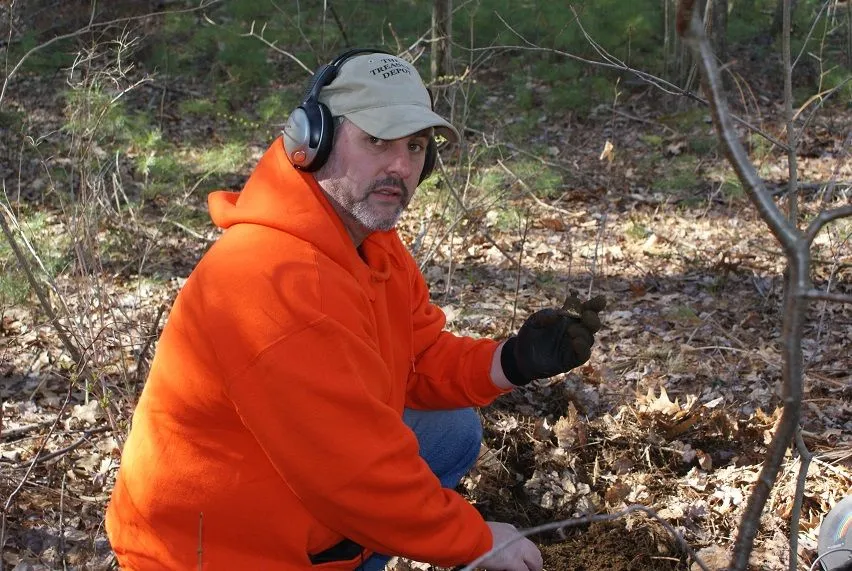 DETECTING ACROSS THE STREET FROM AN OLD 1800'S SCHOOL HOUSE SITE - FOUND A BELL AND SOME OLD COINS