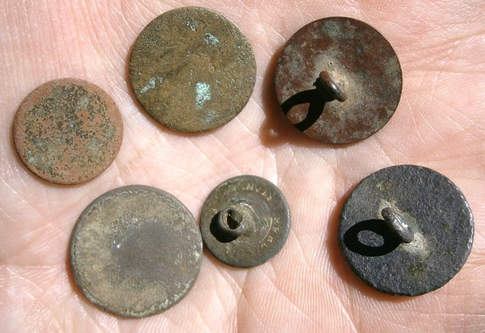 flat buttons found 1972-73 Alexandria VA union camp area