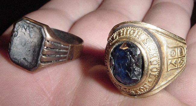 JULY 9TH - UNMARKED GOLD RING & LARGE 1970 CLASS RING