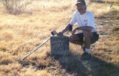 Marker for a hotel in a Texas ghost town