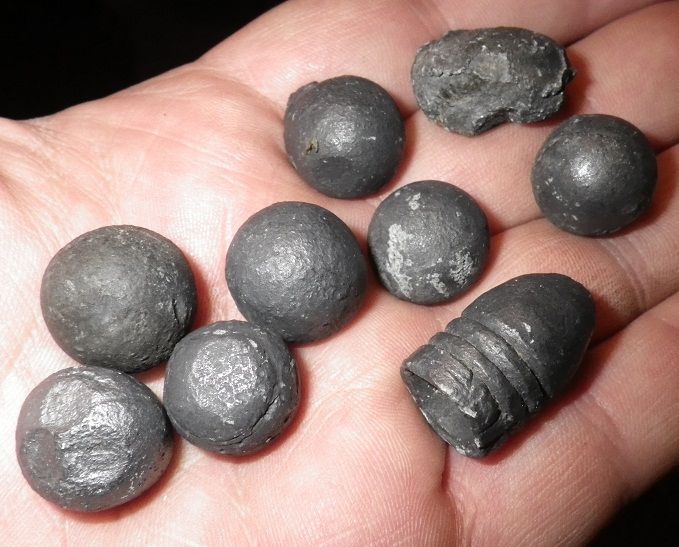 MINIE BALL & MUSKETBALLS - FOUND IN WATER OF OFF BEACH THAT IS NEAR A REV WAR/1812/CW FORT