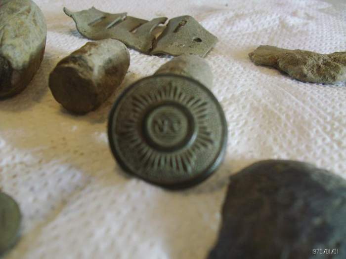 NC Starburst Button - Button was found at an 1862 civil war hospital