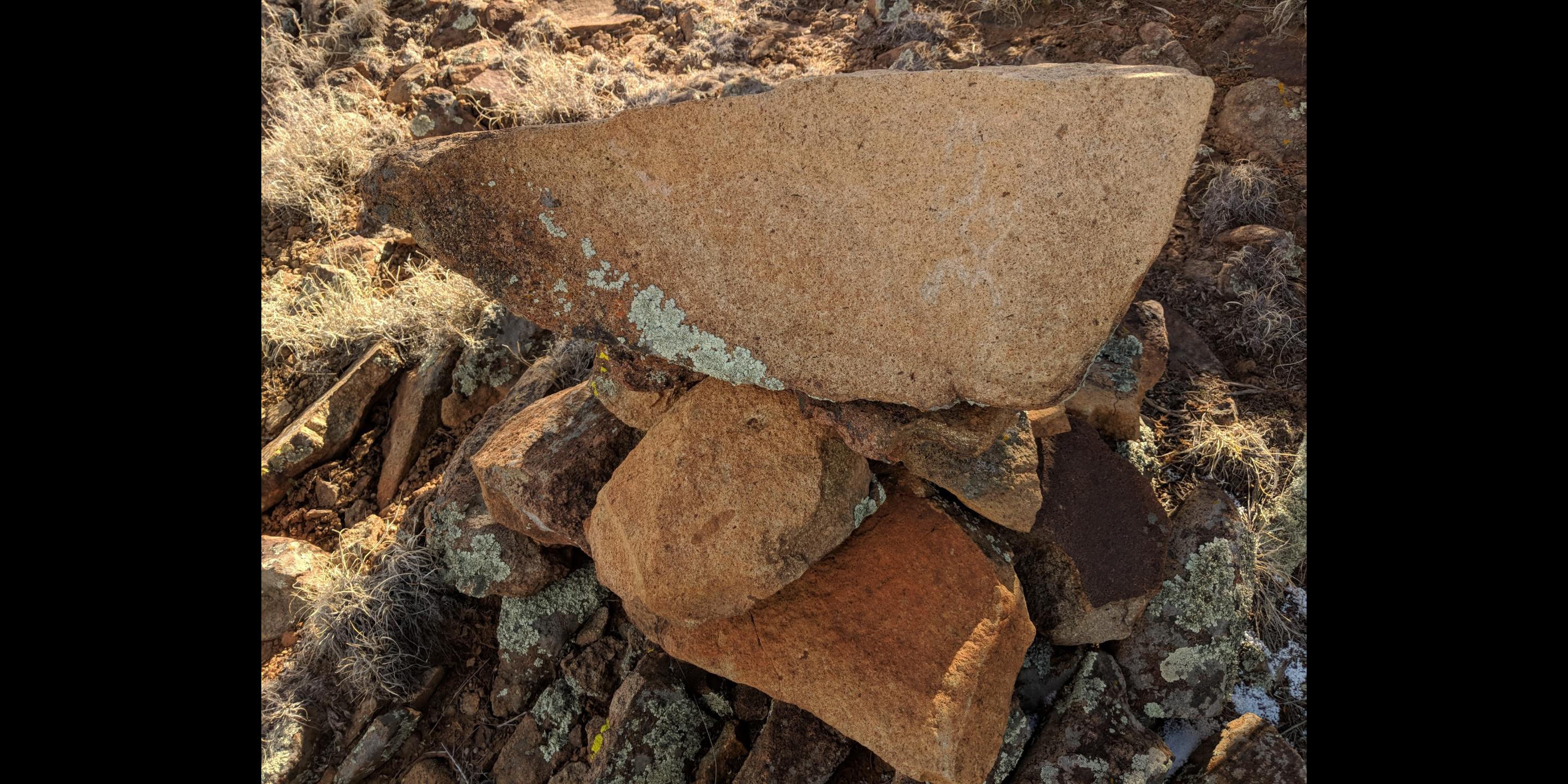 NW Hart pointer points to the west  face of turtle hill  dagger rock