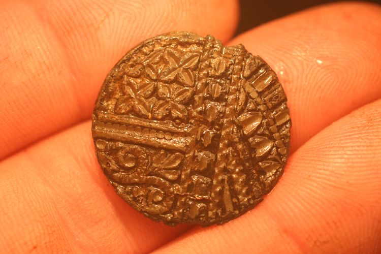 ornate pewter button,
this is a rare find.