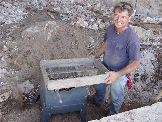 relic siftin - Sifting at the Calvert store dig