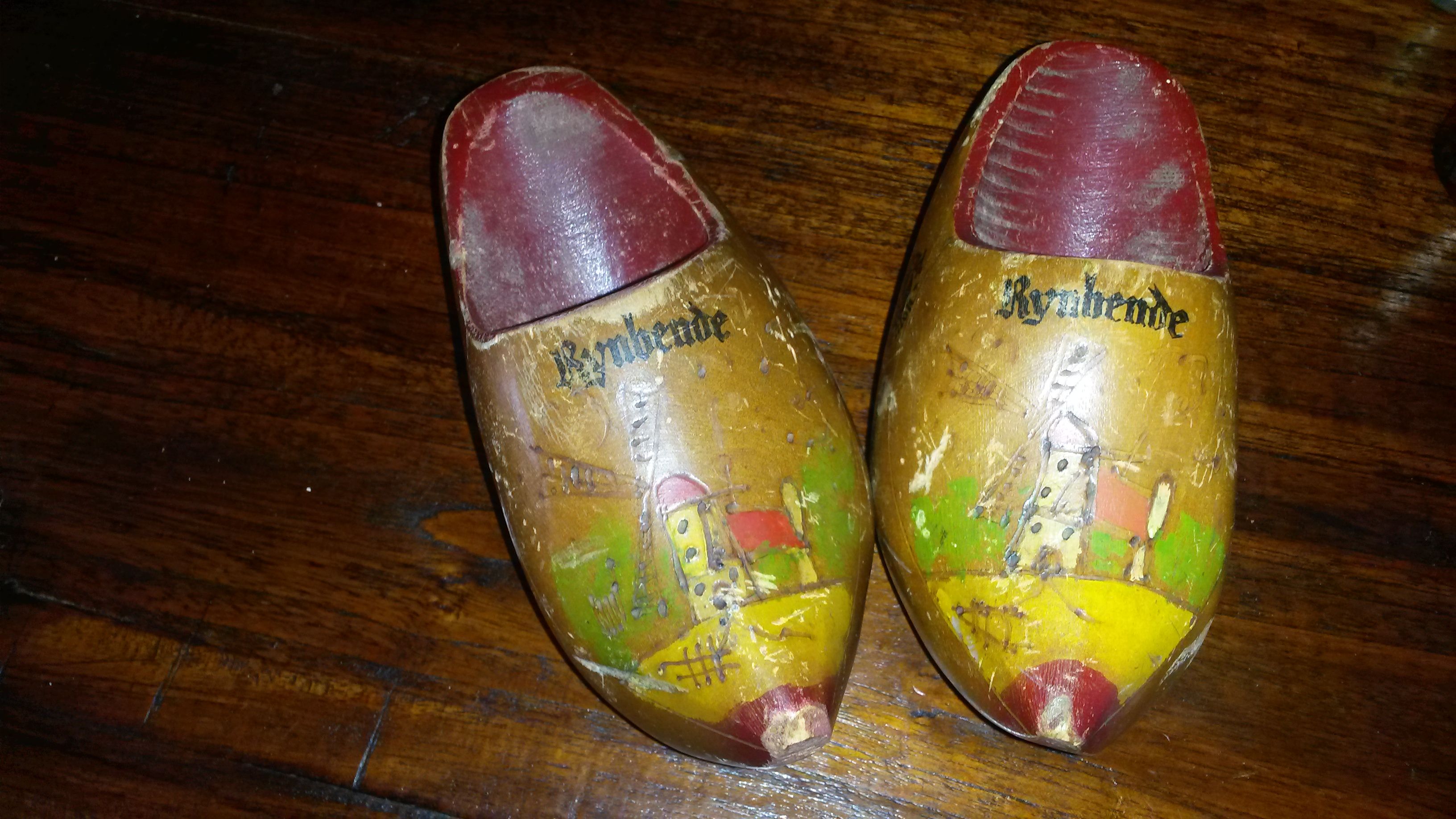 Renbende wooden shoes