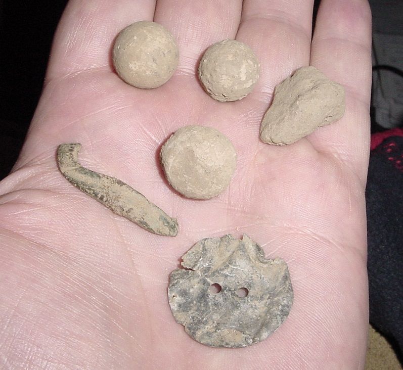 REV WAR BATTLE SITE FINDS - R.I. (FEB.28)