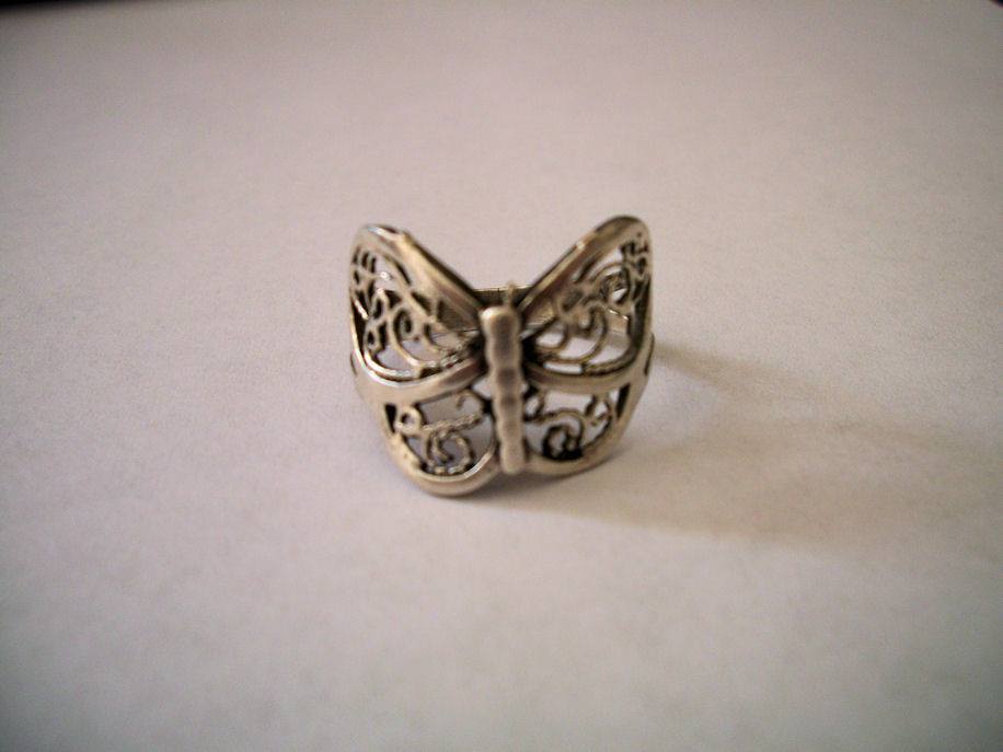 Silver butterfly ring