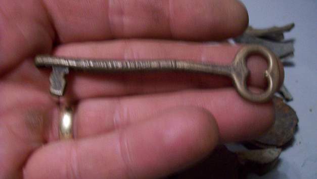 skeleton key  - finest brass skeleton key ever found y the dawg