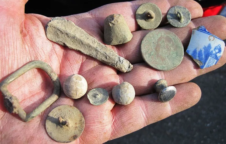 SOME FINDS FROM AN OLD TAVERN SITE