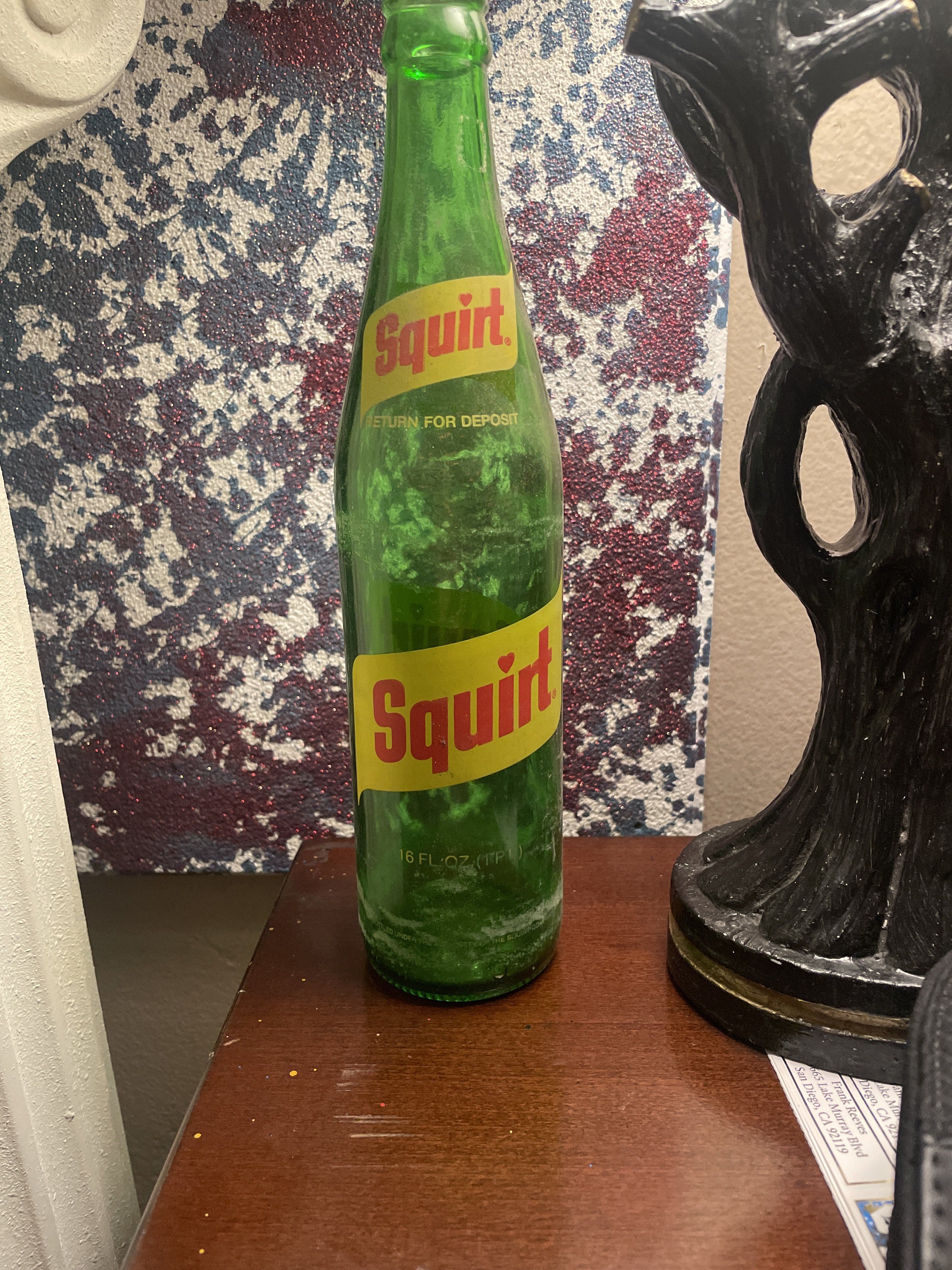 Squirt bottle