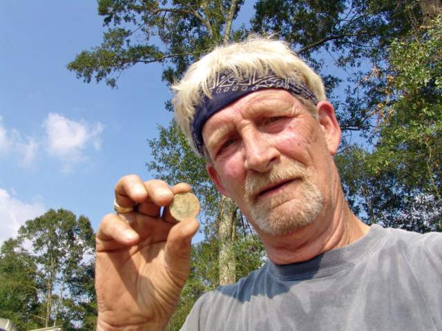 This is my first large cent, 1852 found near Baton Rouge, La. at a civil war site. Air temperature about 200 I think!