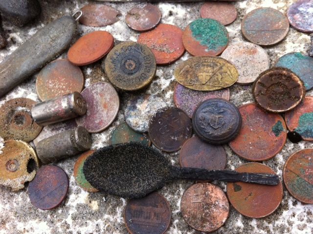 Totem Pole Pioneers Wash. Sterling Souvenir Partial Spoon

Old Button..Yet to be identified

U.M. C. Co. Nitro Club 12 Gauge Headstamp