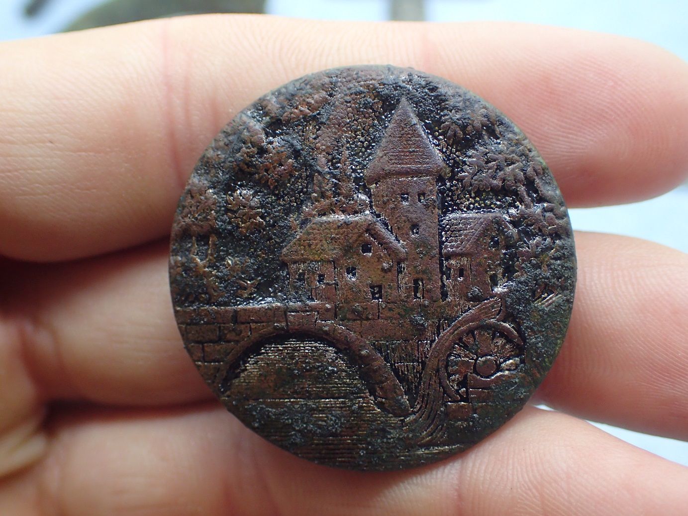 Victorian Scenic Button