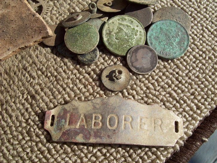 WJ RR laborer hat badge