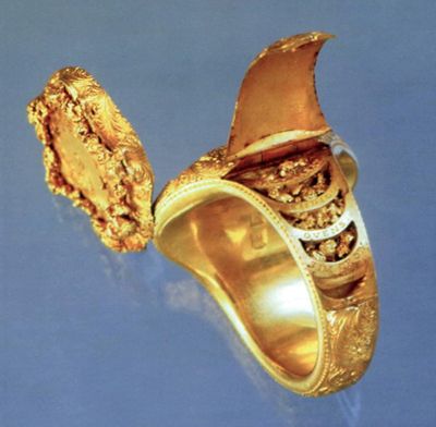 05_colonial_ring_400x400.jpg