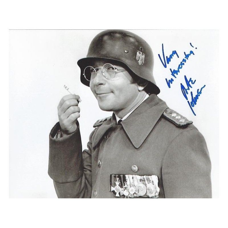 autographe-arte-johnson.jpg