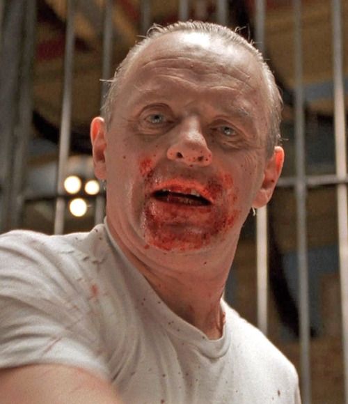 anthony-hopkins-hannibal-lecter-37020614-500-580.jpg