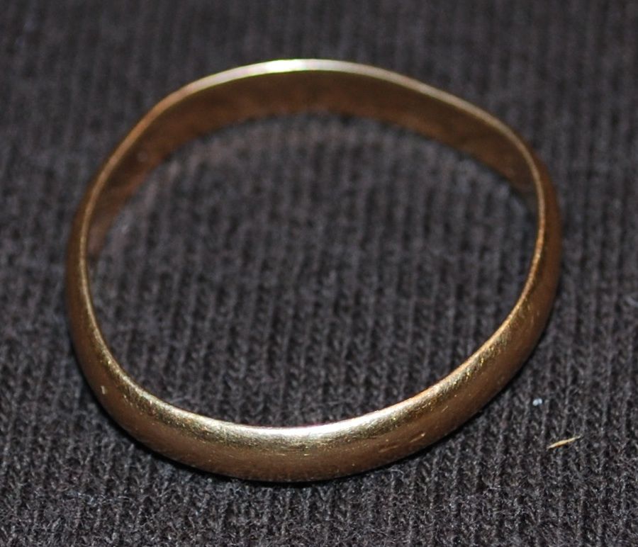 12-11-12-14k-gold-band.jpg