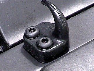 tow_hook_front_02.jpg